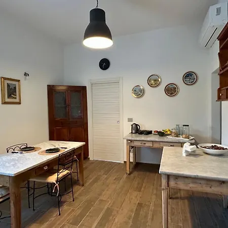 Podere Ca Monari Bed & Breakfast 3*