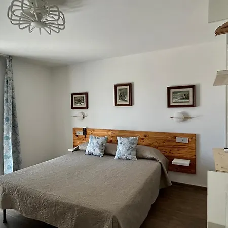 Podere Ca Monari Bed & Breakfast 3*